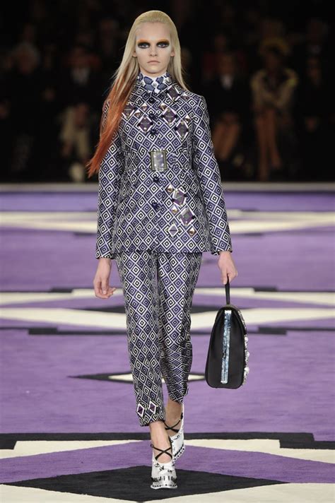 prada 2012 runway